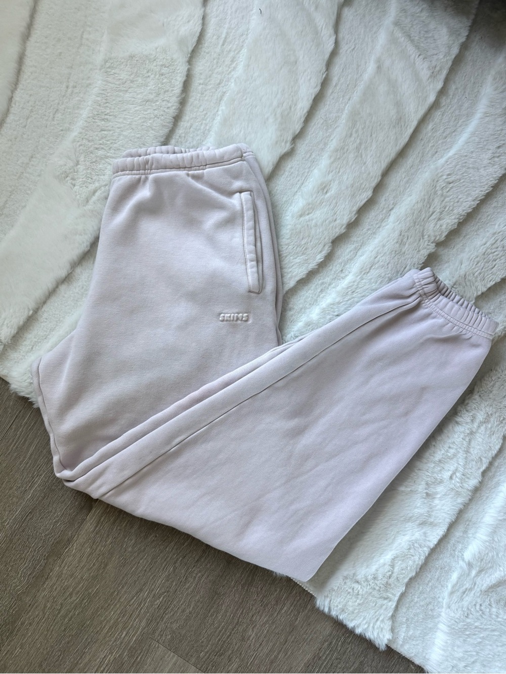SKIMS Cotton Fleece Classic Joggers in Barely Pink